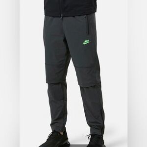 Nike Mens Tech Woven Pants
